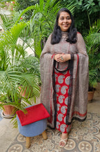 Load image into Gallery viewer, Premium Modal Cotton Suit Set with Linen Dupatta